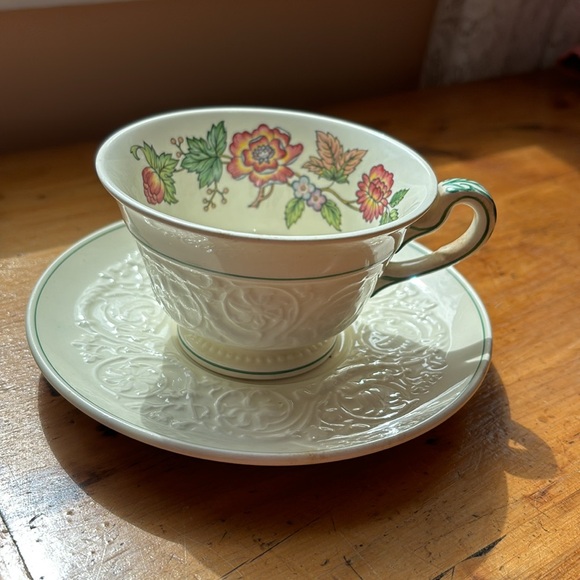 Wedgwood Patrician Tapestry cup & saucer - Picture 1 of 6
